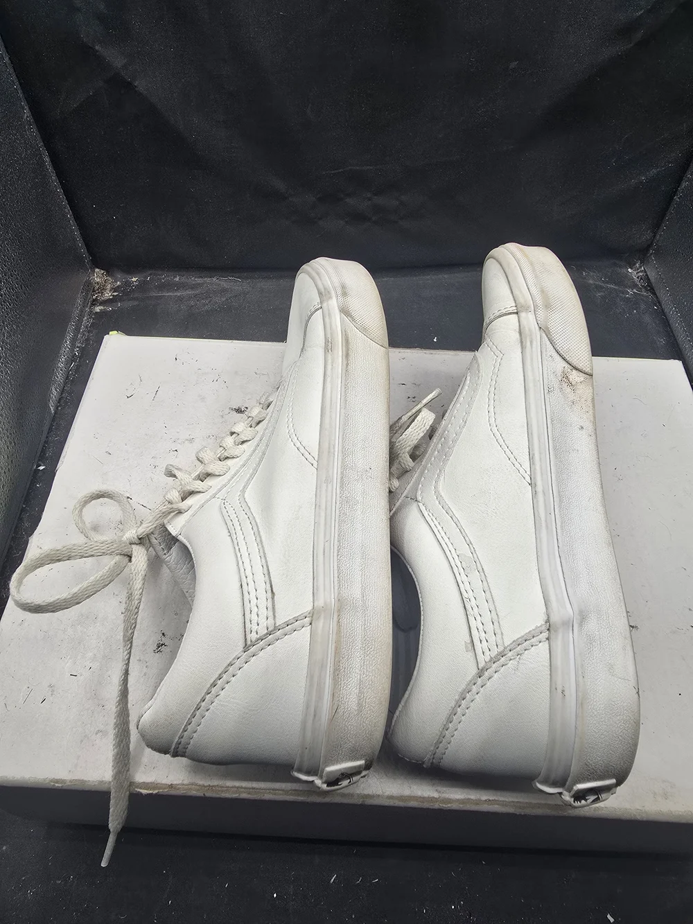 Vans‎ Men's White Low-Top Leather Sneakers